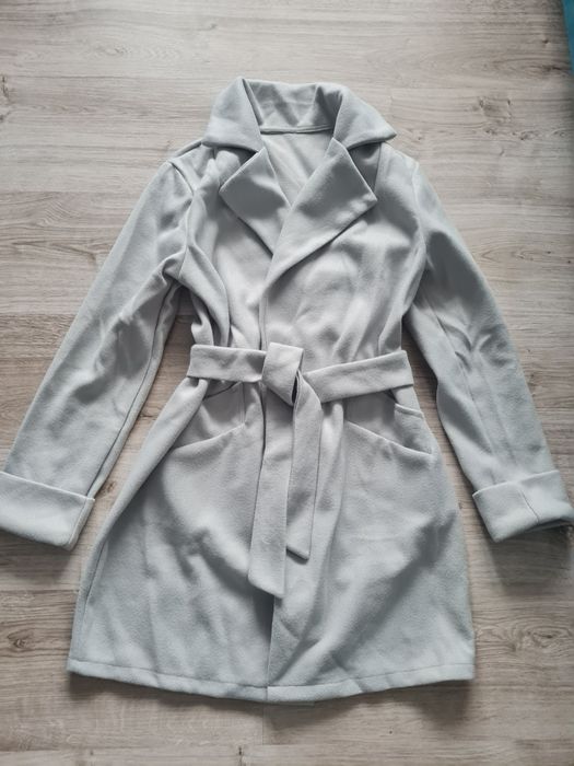 Palton nou fără eticheta gri