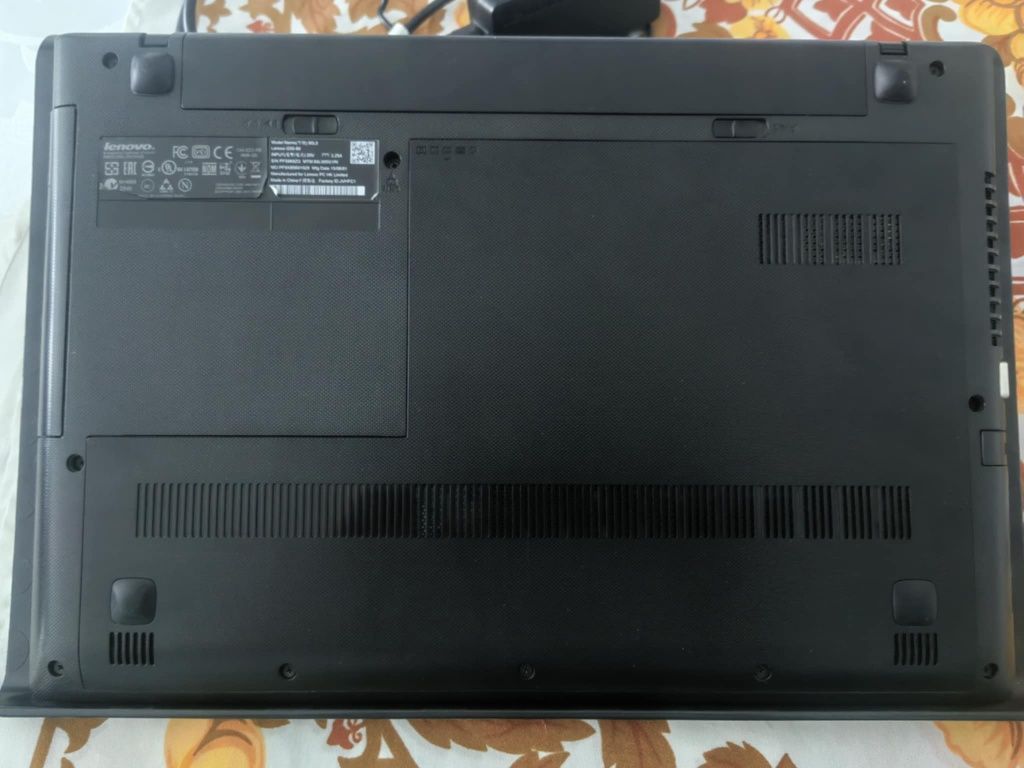 Лаптоп Lenovo G50-80. Използван, но в добро състояние.