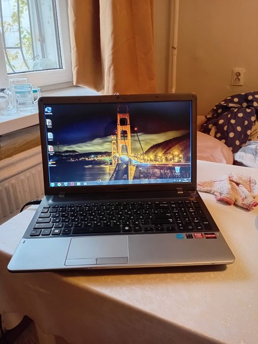 Ноутбук Samsung. 1tb. 8 озу