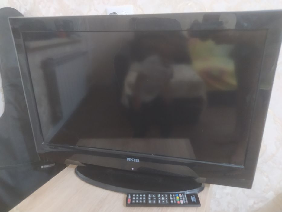 Продам телевизор Vestel 80 см диагональ