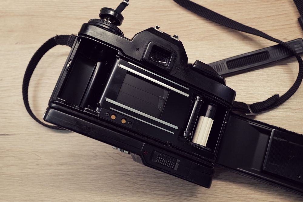 Aparat foto Ricoh KR-10x obiectiv Pentax M 50mm 1.7 grip motor film