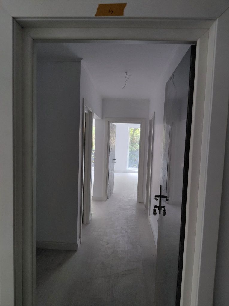 Vând apartament White Tower Ploiești