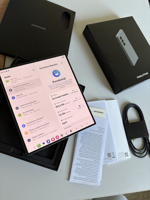 Samsung Galaxy Z Fold 6 512Gb Silver Shadow impecabil