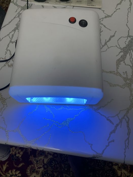 Ультрафиолетовая лампа для гелевого покрытия