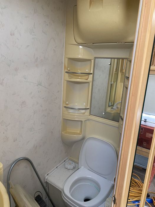 Перфектна петместна каравана "Elddis Avante 505" 2005г. с ФОРСЕЛТ!!!