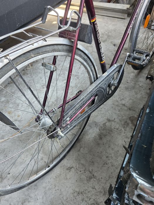 Bicicleta cadru aluminiu  roti aluminiu si o bicicleta ieftina 100 lei