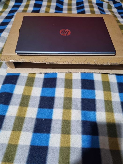 Vind laptop i5 generatia 13