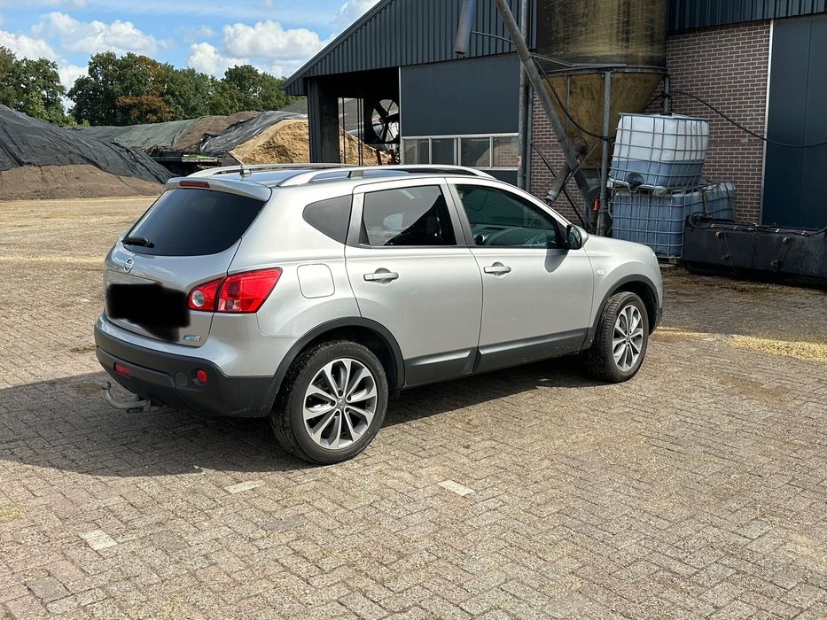 Nissan quasqai recent adus