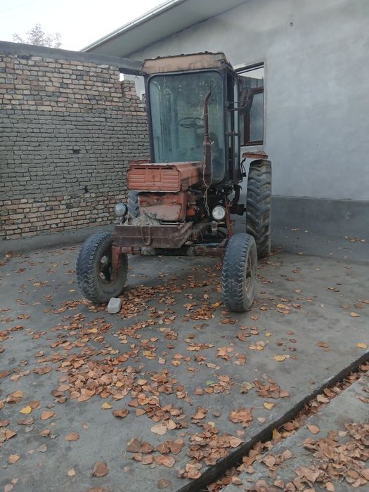 Трактор сотилади т 28