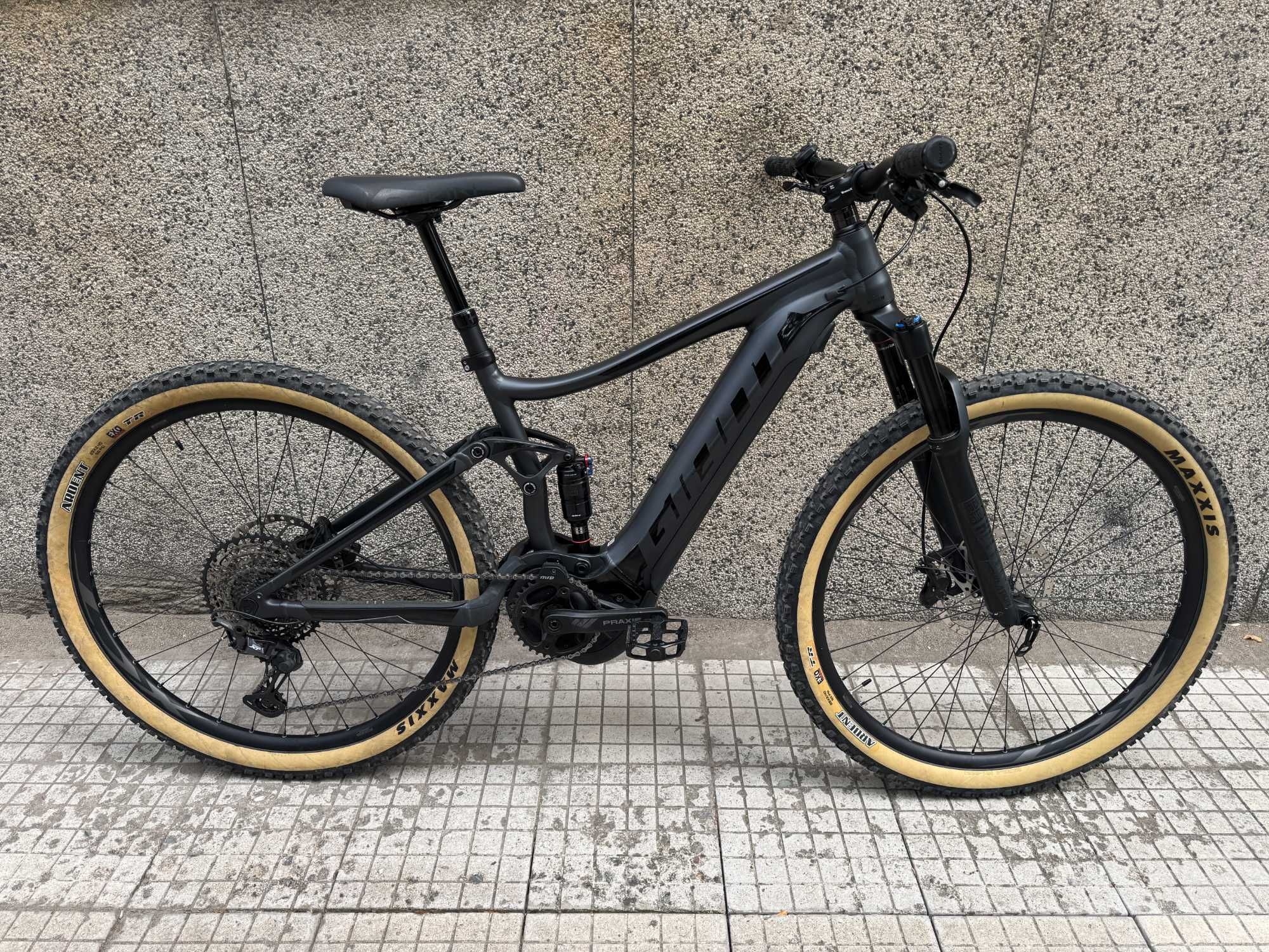 Giant Stance E+ 0 PRO 29'' E-Bike/Shimano XT 1x12/Rock Shox/E- MTB