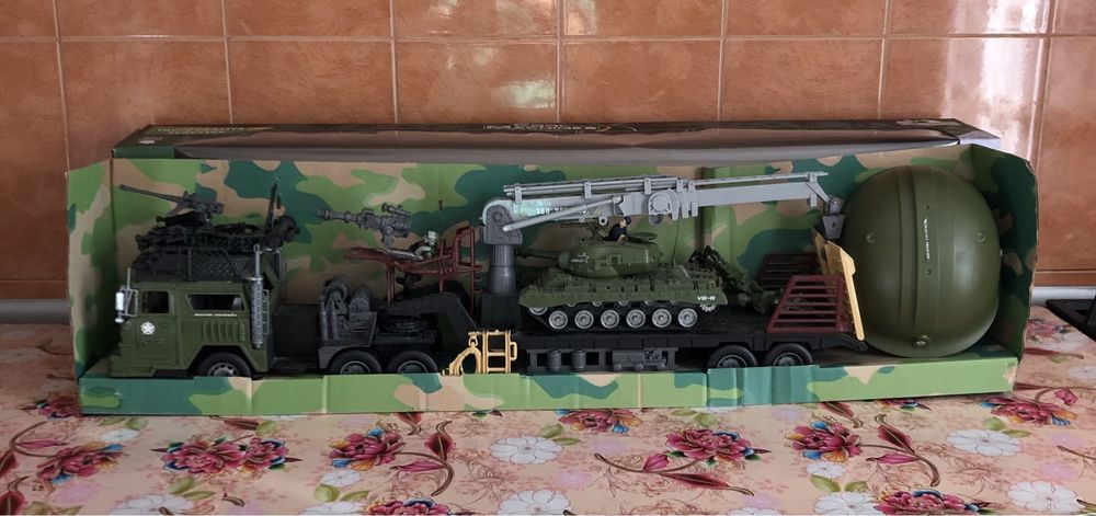 Vand joc de copii nou.