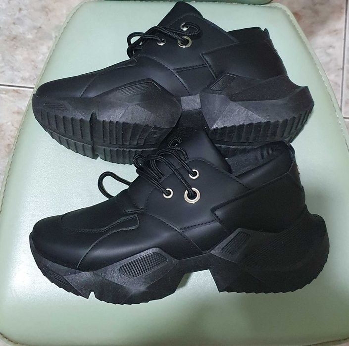 Pantofi talpă groasă