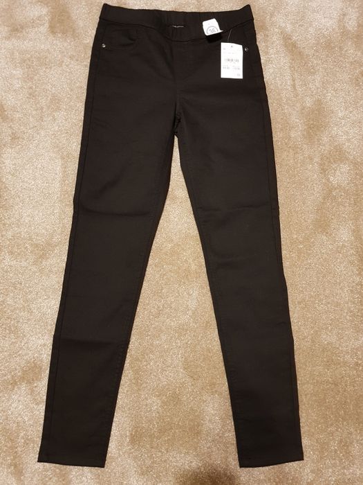 Pantaloni C&A, masura 36, noi