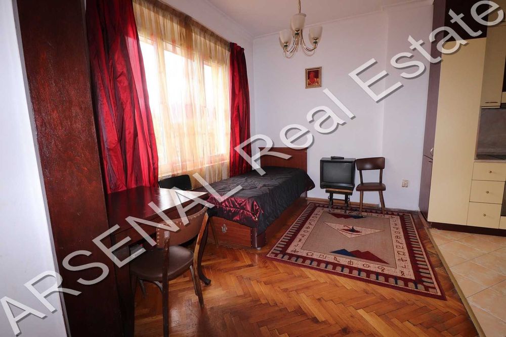 Дава се под наем Двустаен апартамент в София, Център - 75 кв.м за 500 € - Снимка #5