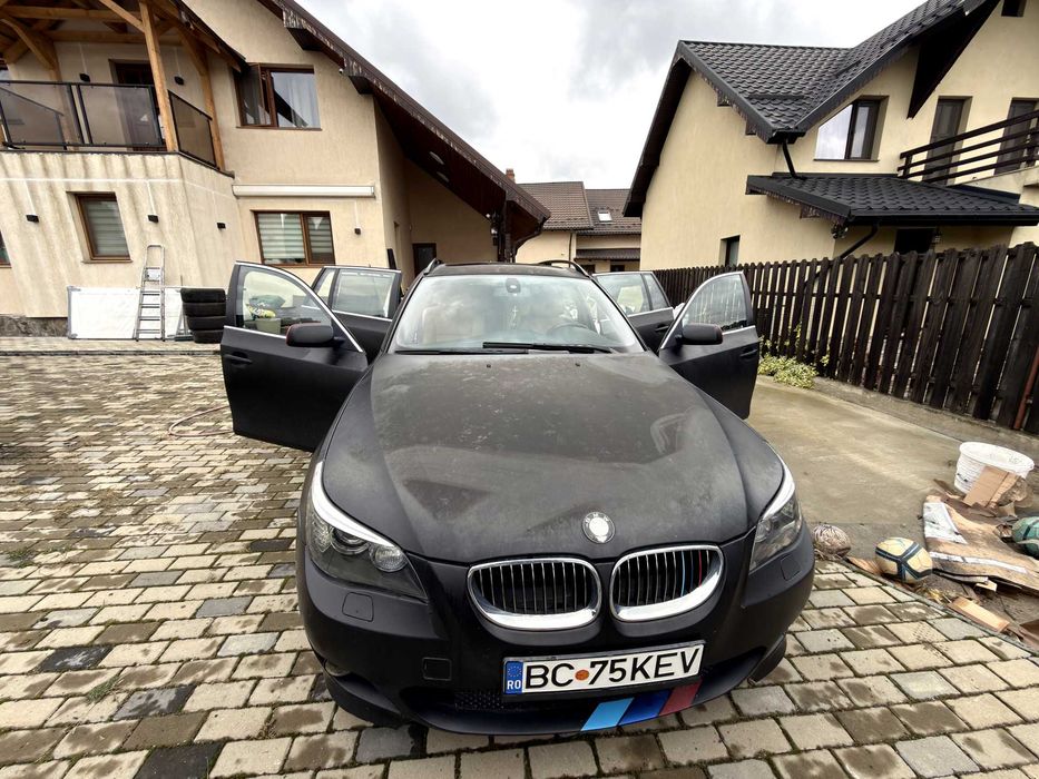 BMW Seria 5 523i Touring Aut. Edition Exclusive