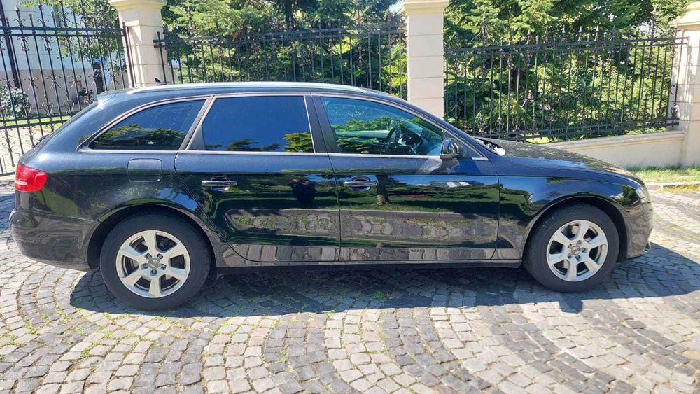 Vand Audi A4 B8 2010