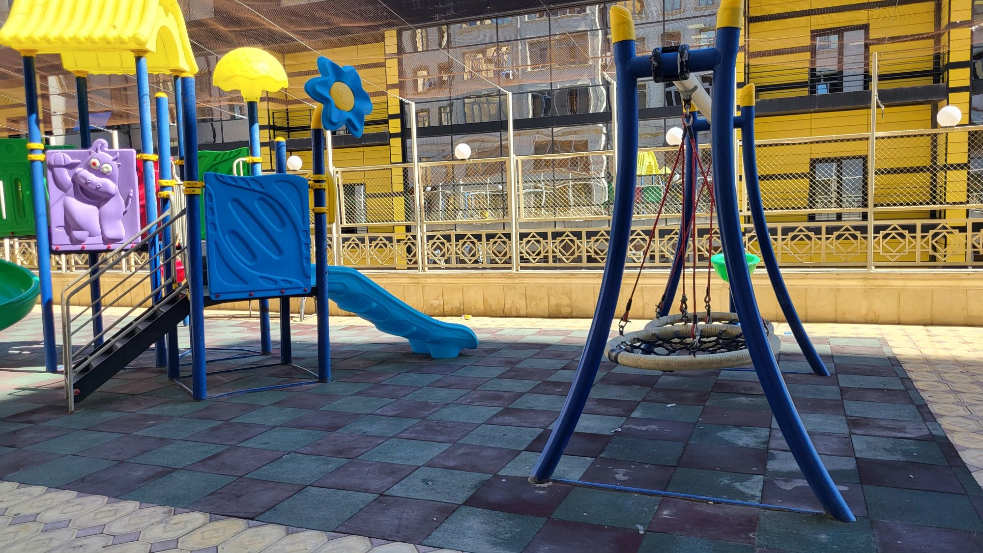 Квартира в два уровня  в центре с видом на море