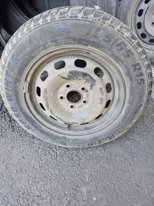 Vând jante de tabla cu tot cu amvelope