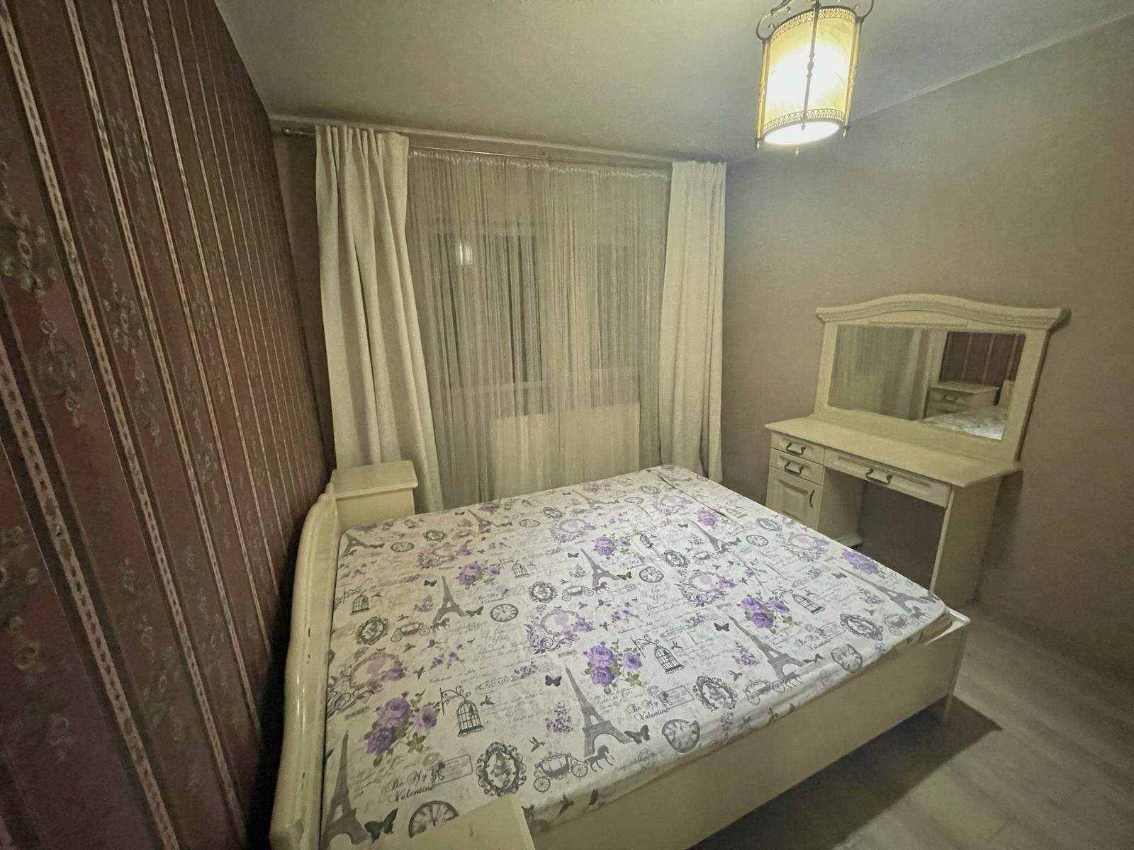 Vând apartament 51 mp - mobilat - strada Eroilor - Profi