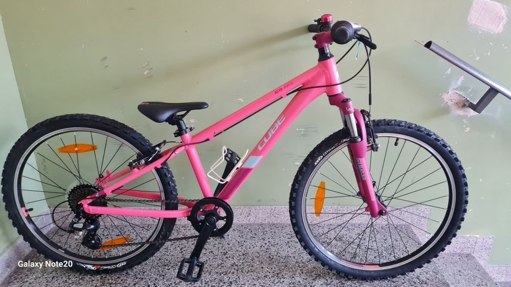 Продавам Cube Acid Race 240 24 цола алуминиев детски велосипед/колело