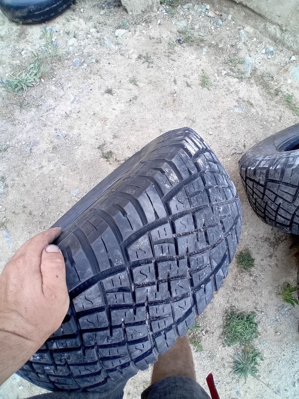 Г у м и 265/70 R16