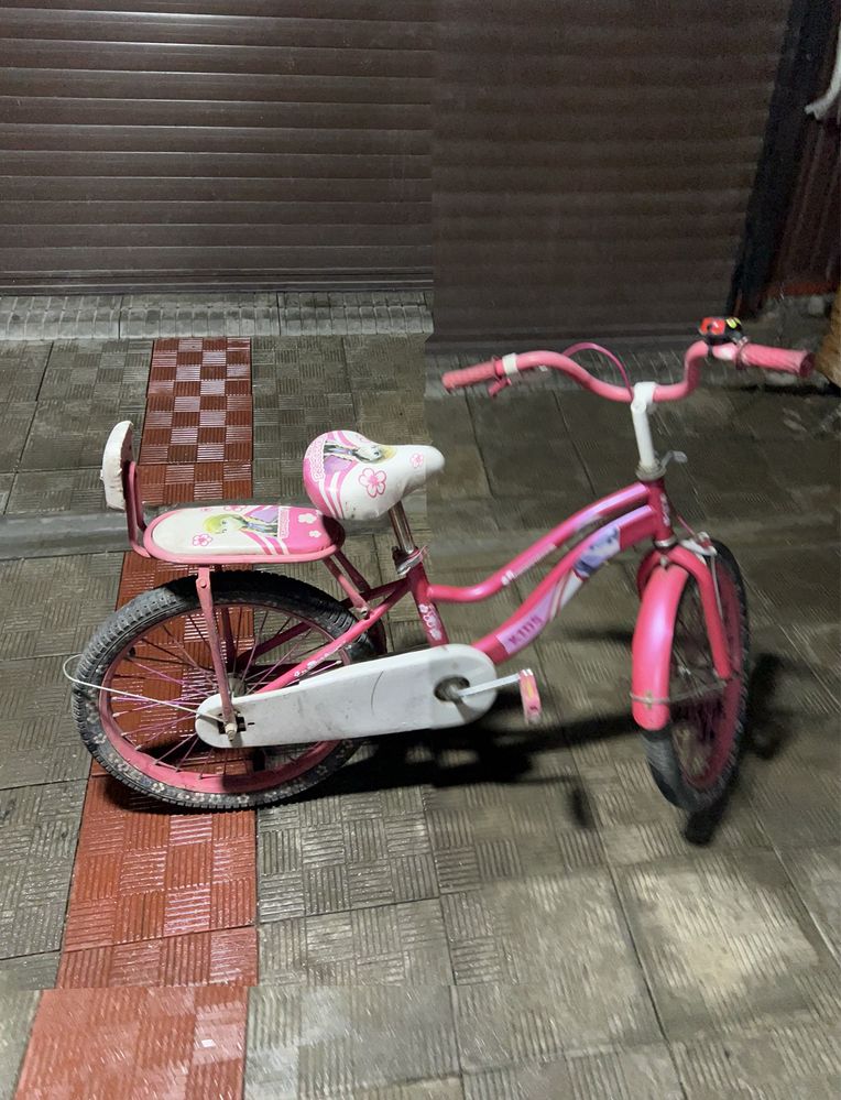 Детский велосипед  (боковые  колеса есть и крепление )