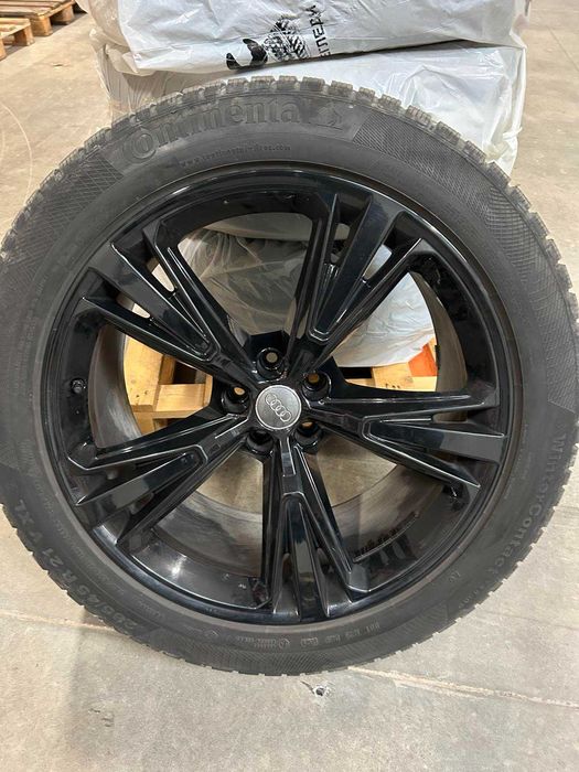 Оригинални джанти със зимни гуми 285/45/21 Audi Q8