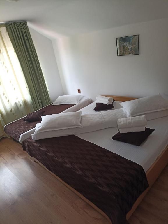 Vand pensiune in localitatea Corbeni de Arges