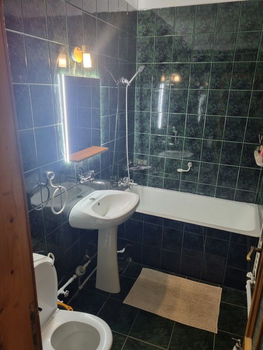 Apartament de închiriat