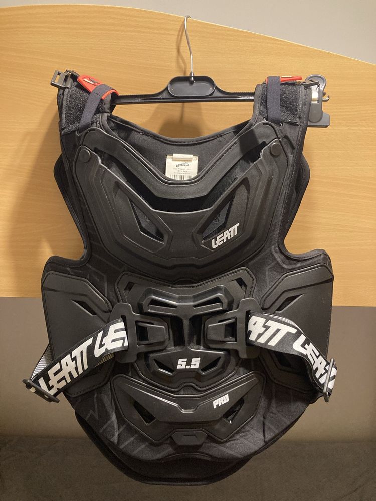 Armura Leatt 5.5 PRO