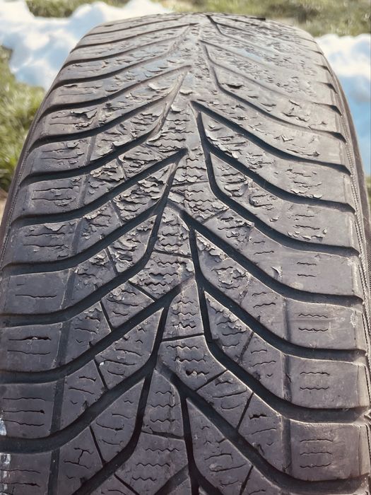 Vand 4 cauciucuri de iarna 195/65 R15