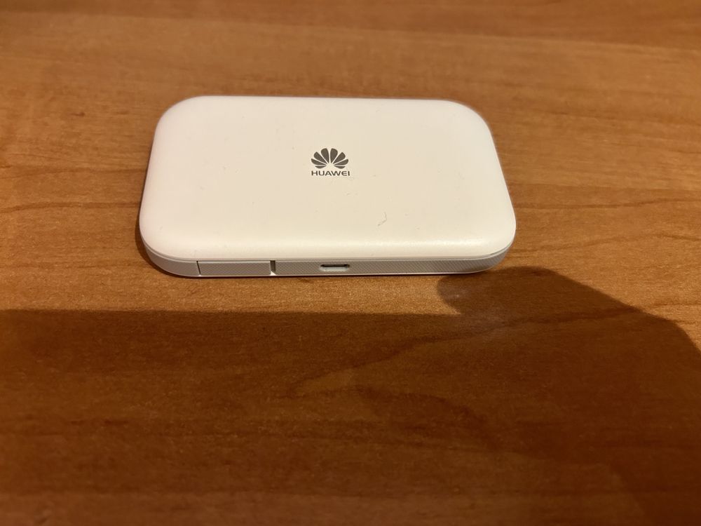 Router wifi - 4g huawei portabil