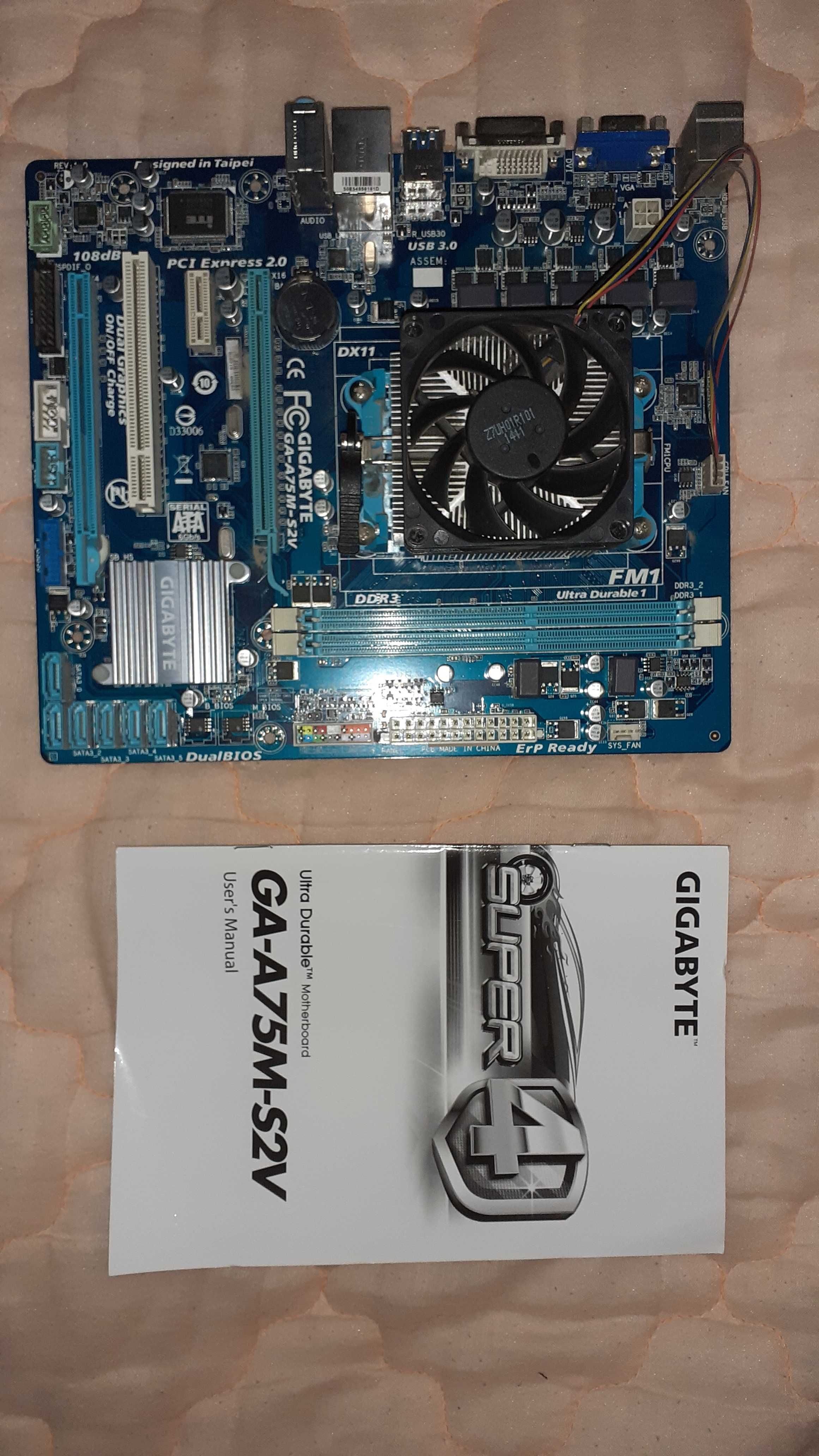 AMD A8 3850 + placa de baza