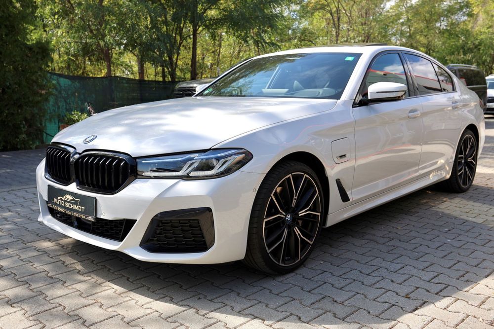 BMW Seria 5 M packet/Plug in h/Laser/Trapa/Leasing/Garantie/Scaune multicontur