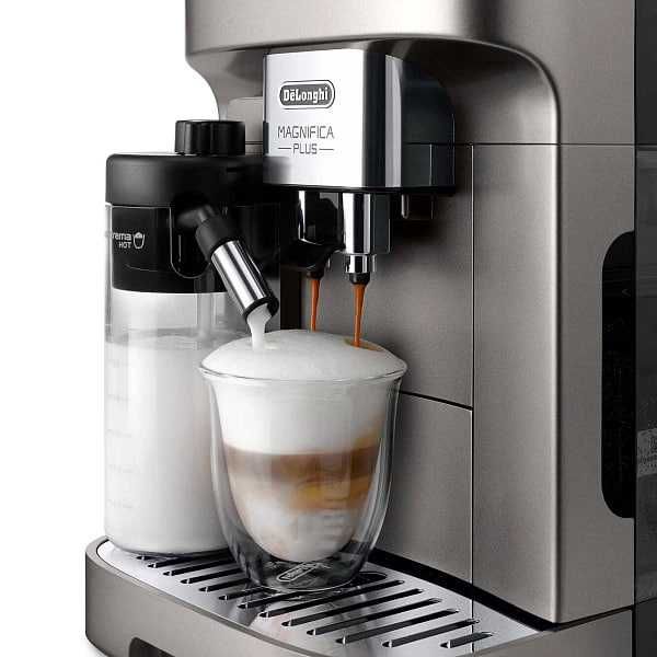 Кофемашина Delonghi ECAM320.70TB Magnifica Plus.Румыния.