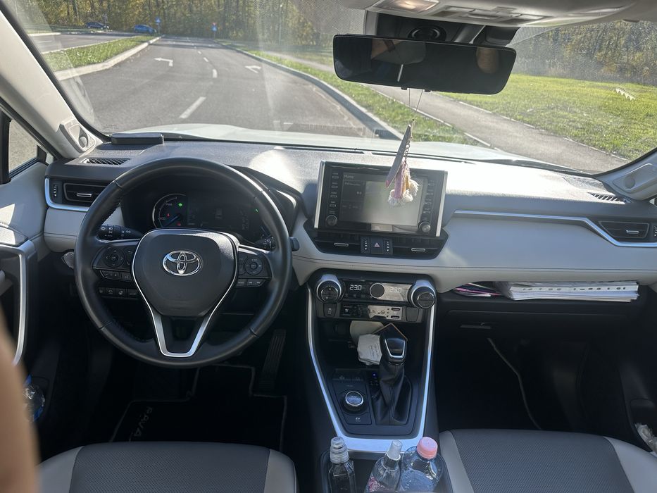 Toyota Rav 4 Hybrid Luxury Premium