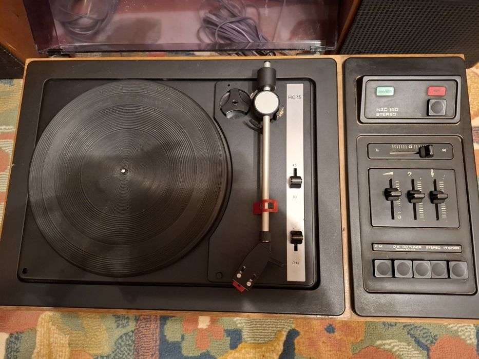 Pick-up de colecție funcțional cu boxe originale