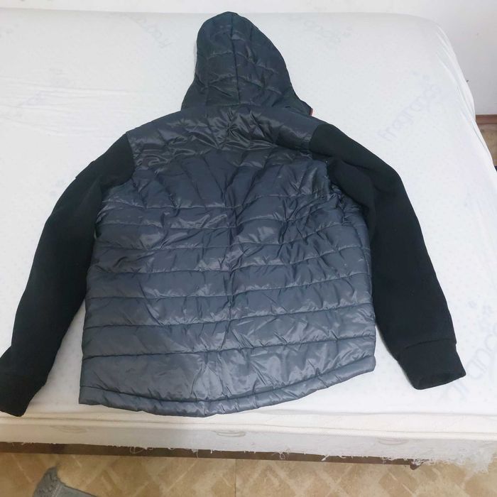 Продавам яке за пролетно есенния сезон