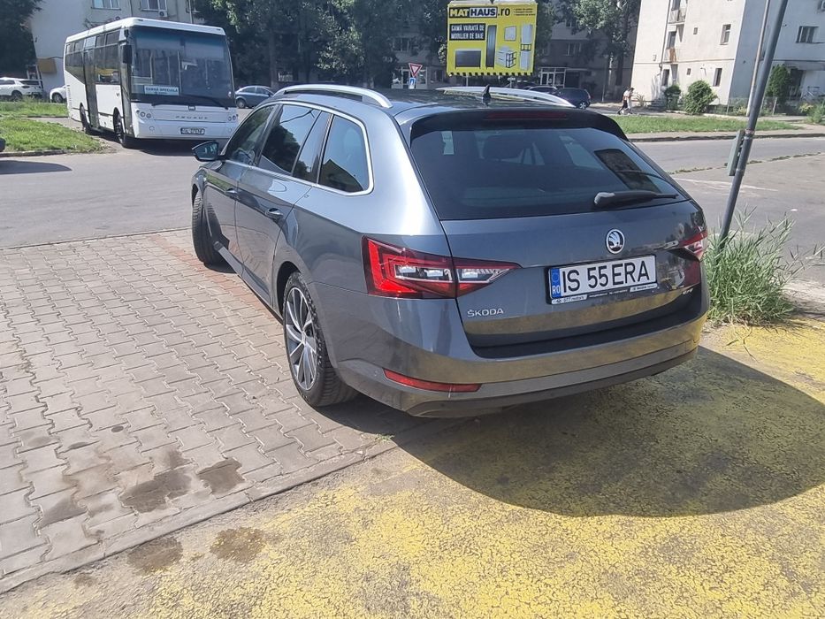 Skoda Superb 4x4 Laurin Klement 2.0 TDI Webasto Canton Distronic DCC