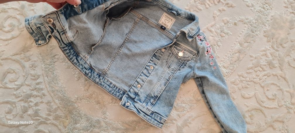 Geaca denim fetite c&a marime 104