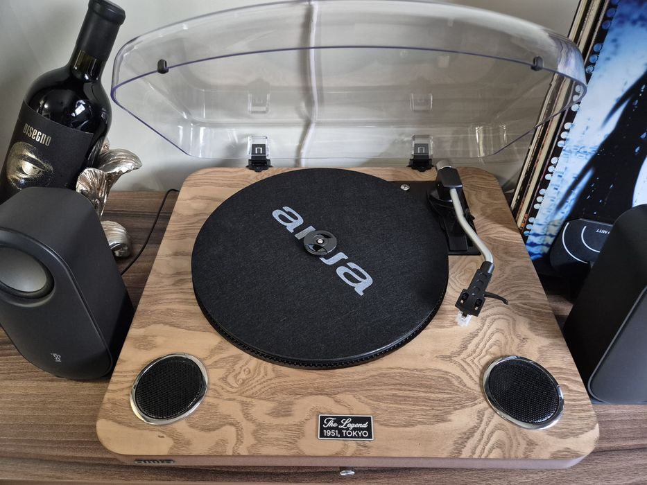 Грамофон AIWA GBTUR-120WD