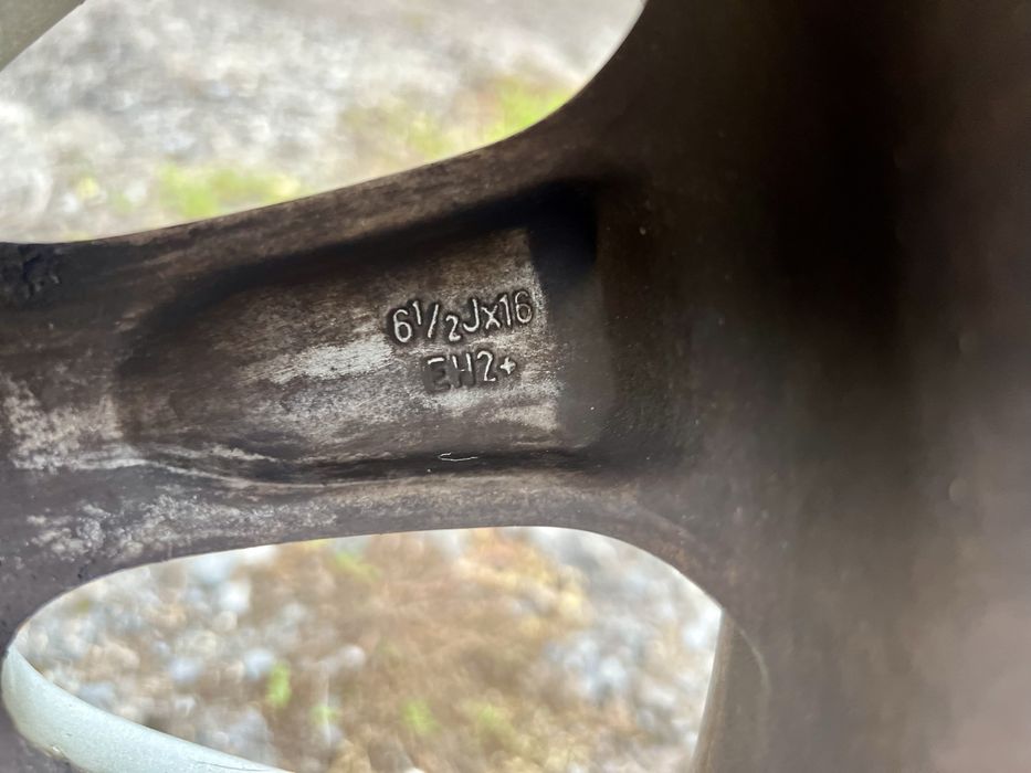 Джанти с гуми 16 цола за Е90/91 5х120