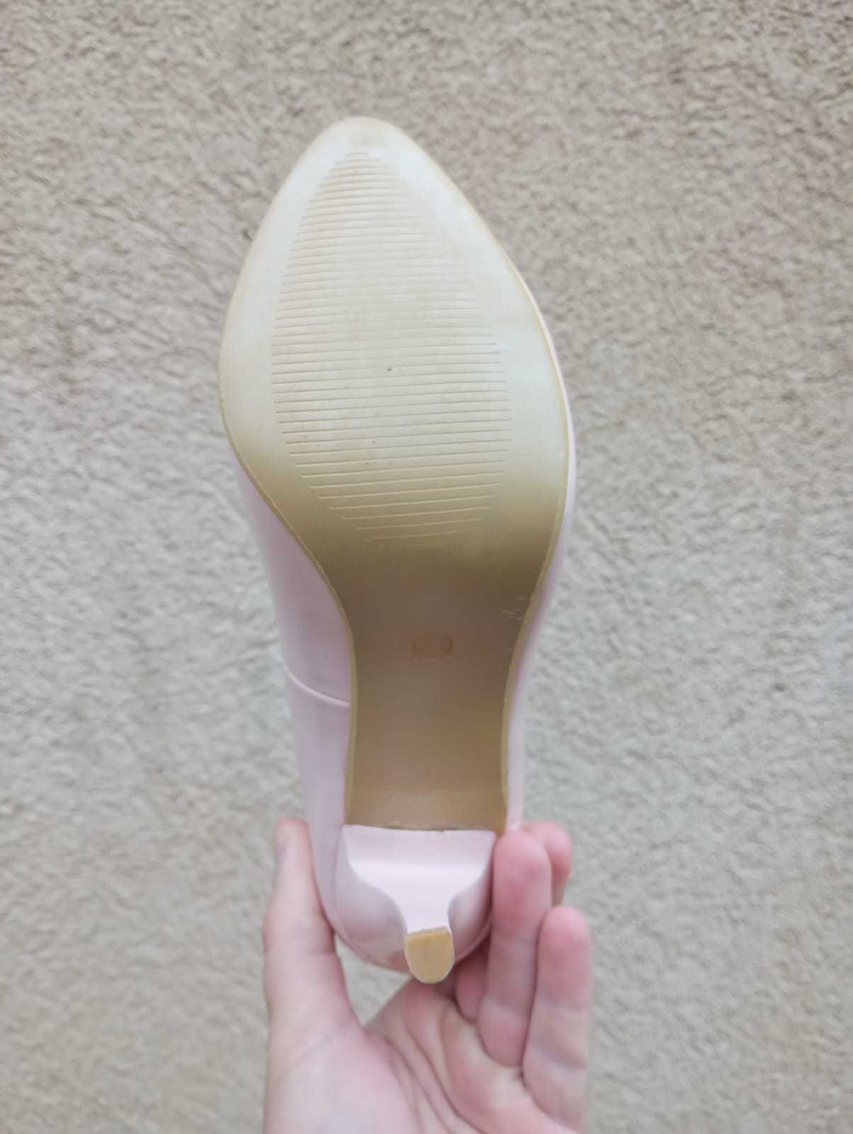 Pantofi cu Toc Dama
