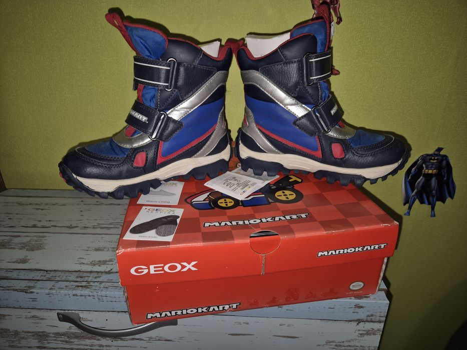 Децки зимни ботуши на супер марйо Geox 29
