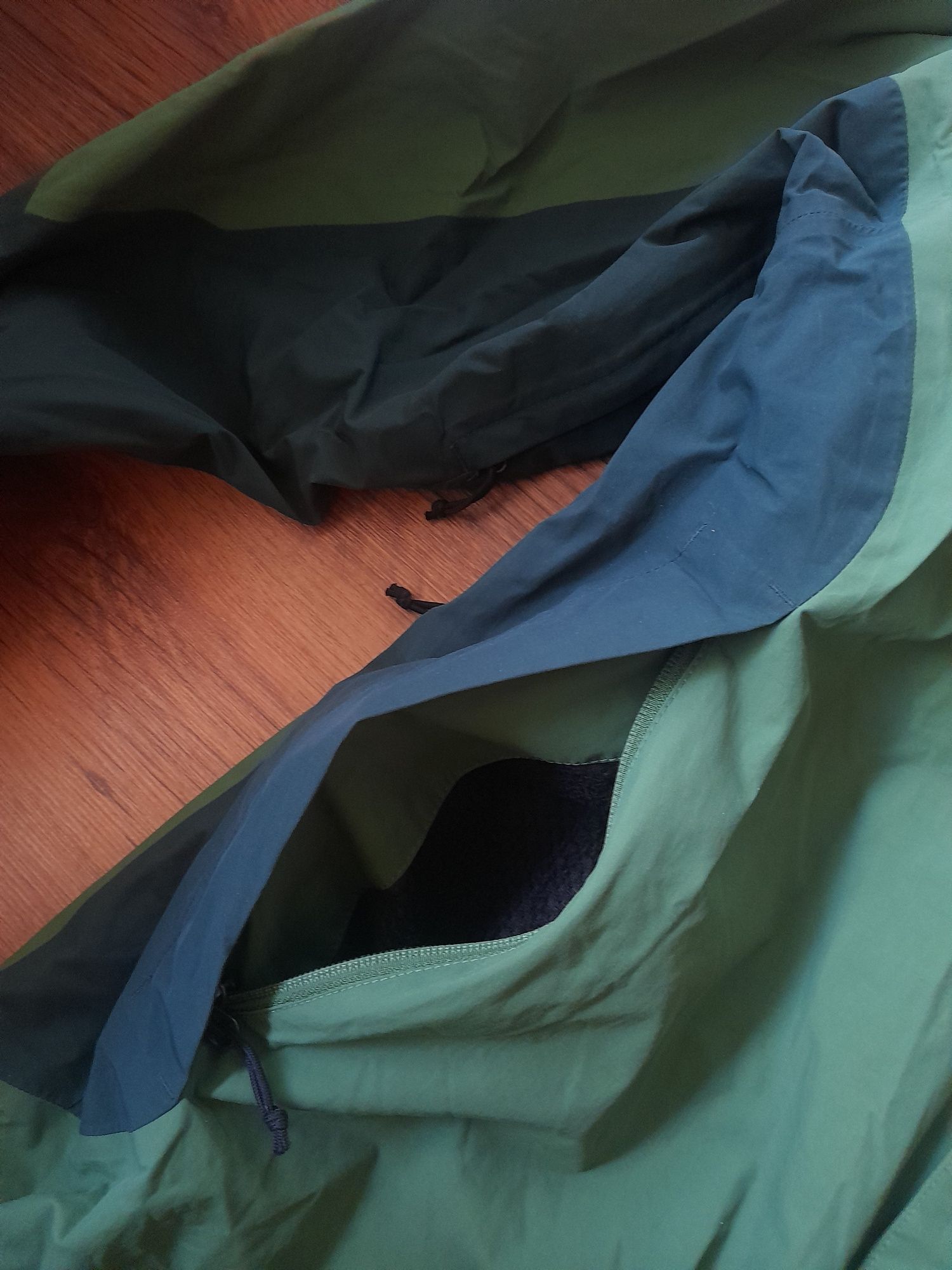 The north face Hyvent мъжко яке 2XL размер.