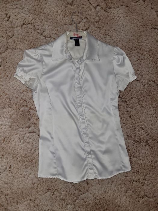 Vând cămașă elegantă