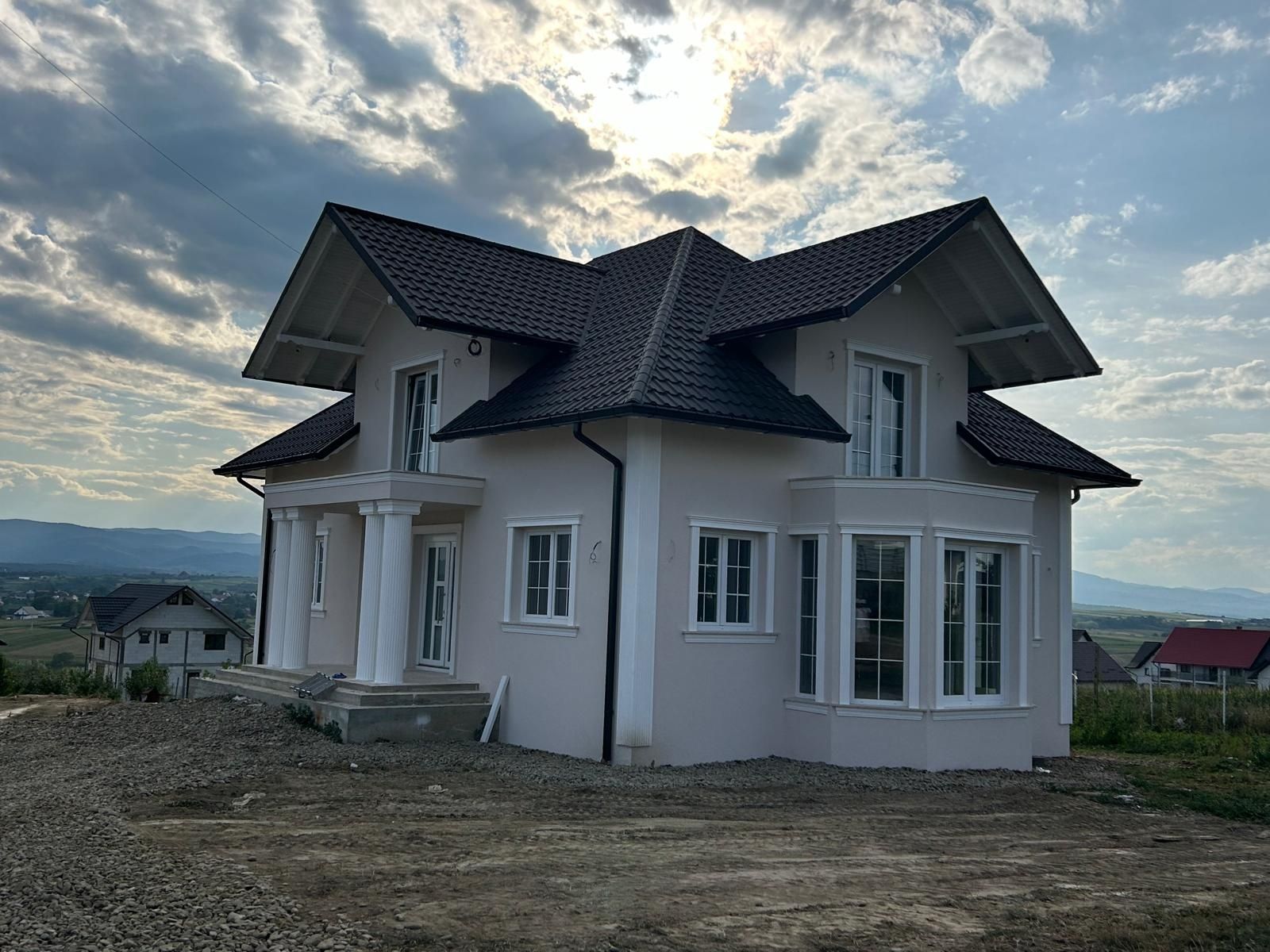 Construcții Termoizolati tencueli decorative glet  vopsea airless  r