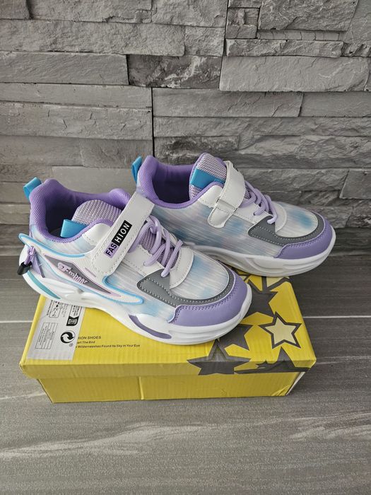 Маратонки за момиче н.33