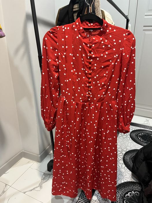 Продам женскую одежду