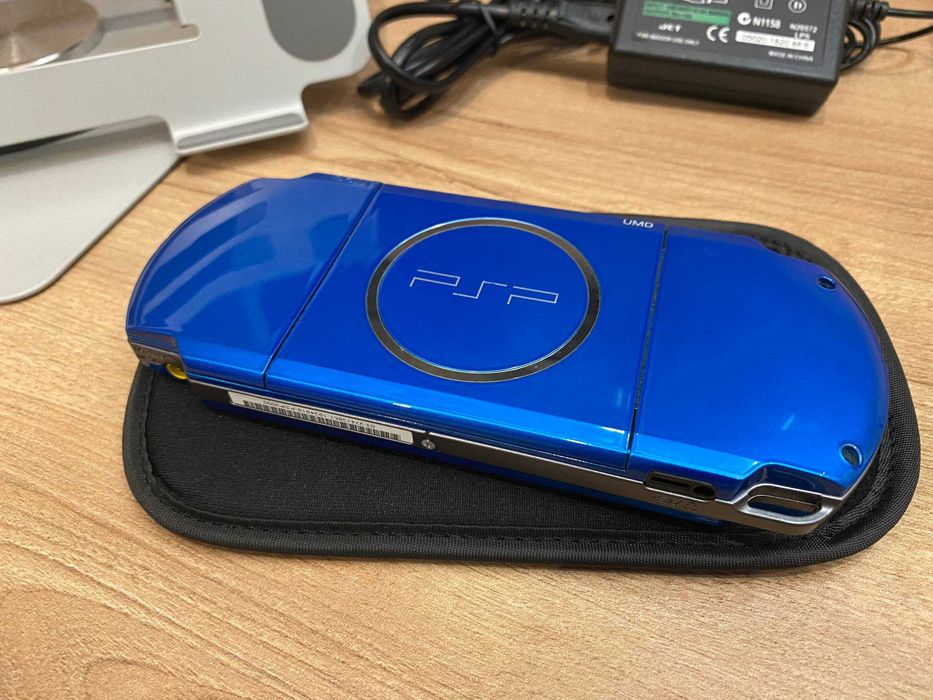 Sony PSP 3000 – Vibrant Blue, stare impecabilă, modificată